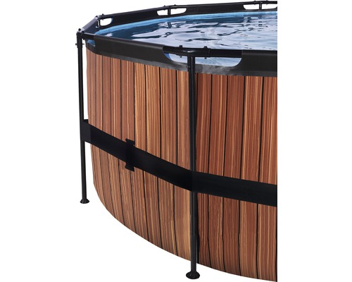 Ovanmarkspool med träpanel och stålram