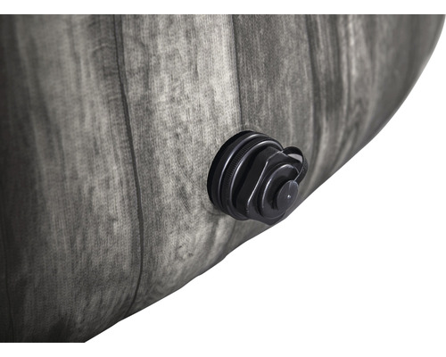 Avtappningsventil på en uppblåsbar bubbelpool