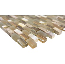Mosaikplatta av glas och sten