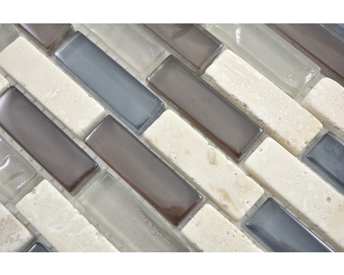 Mosaikplatta av glas och sten i detalj