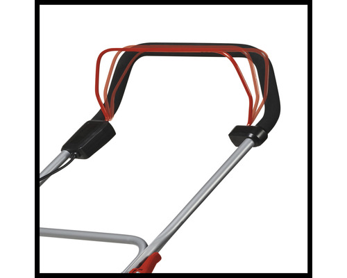 Detaljbild av handtaget på en gräsklippare