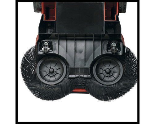 Sopmaskin med roterande borstar och rullar för rengöring av ytor.