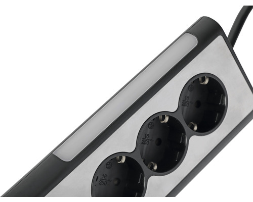 Grenuttag med tre uttag och LED-ljusramp