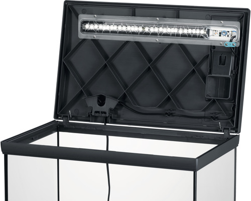 Öppet akvarium med belysning i locket