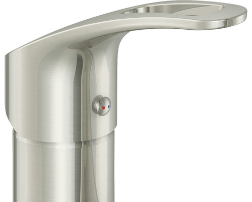 Vattenkran i metall med spak