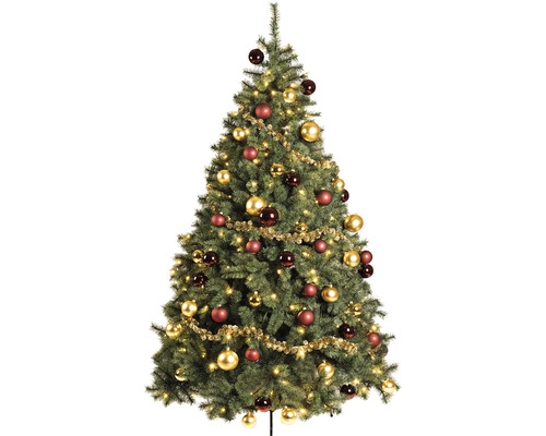 Dekorerad julgran med julgranskulor och girlang