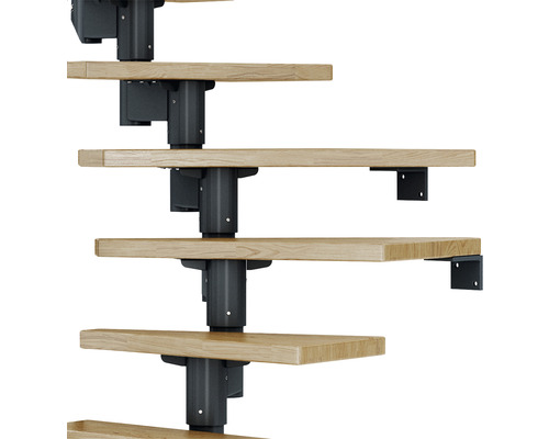 Detaljbild av en trappa med trästeg och metallkonstruktion