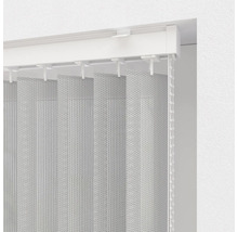 Vertikal jalusi med manöverkedja på fönstret