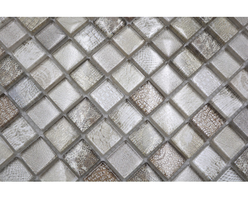 Närbild av mosaikplattor för vägg och golv