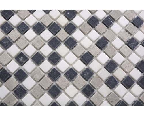 Fyrkantiga mosaikplattor av natursten