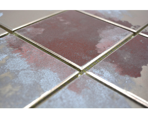 Närbild av kvadratiska väggplattor