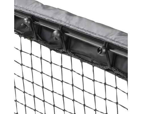 Detaljvy av ett trampolinnät med fäste