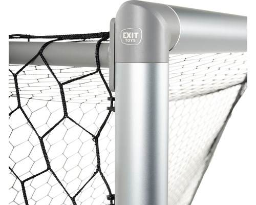 Detaljvy av EXIT Toys fotbollsmål med nät och silverfärgad ram
