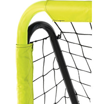 Detaljvy av ett fotbollsmål med nät