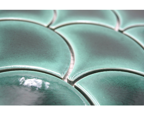 Detaljbild av fläktformade plattor