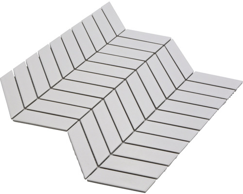 Mosaikmatta med fiskbensmönster