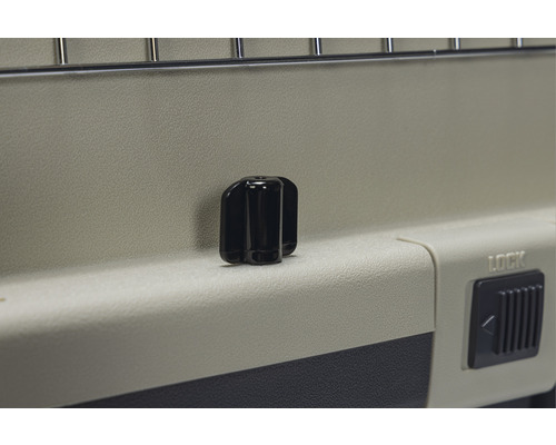 Detaljvy av en djurbärare med stängning