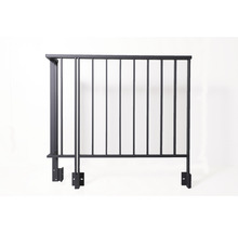 Metallstaketselement med fäste för trädgården