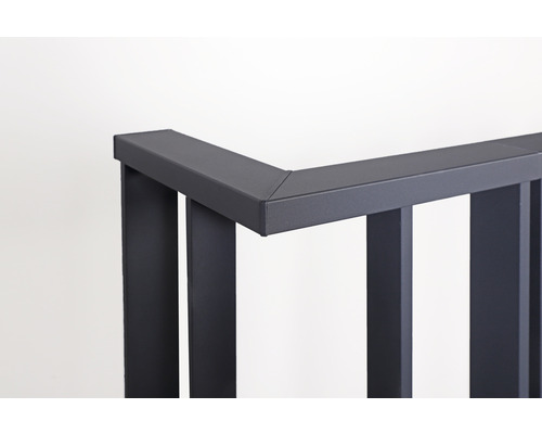 Detaljvy av en metallreling