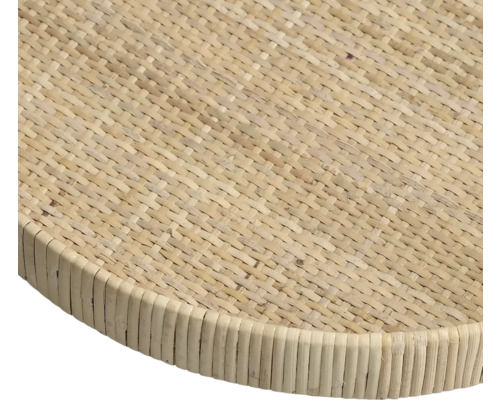Närbild av en flätad bordstablett i bambu