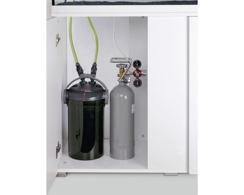 Akvariumskåp med externt filter och CO2-system