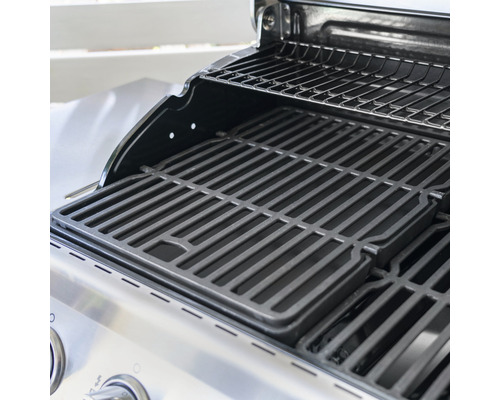 Grill med grillgaller och varmhållningsgaller