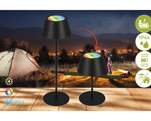 Två LED bordslampor med färgväxlingsfunktion bredvid ett tält i utomhusområdet.