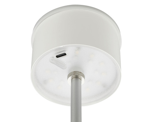 Detaljvy av en lampa med USB-port