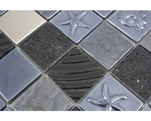 Mosaikplattor med olika mönster och texturer