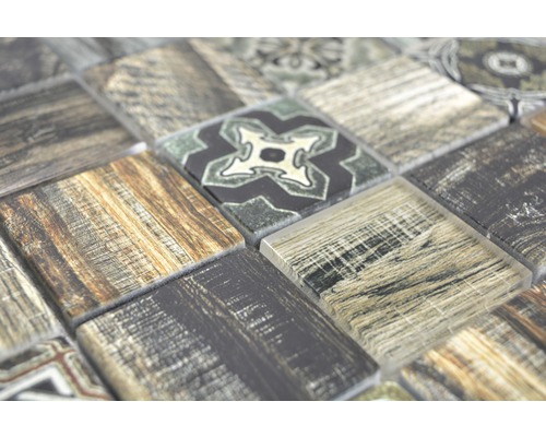 Mosaikplattor med trä- och mönsterdesign