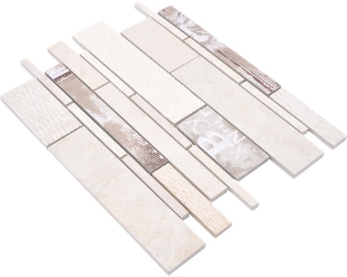 Mosaikplatta med olika mönster och texturer