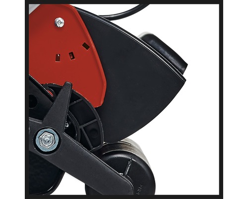 Detaljbild av en gräsklippare