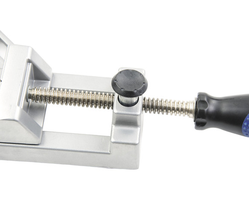 Skruvtving med handtag