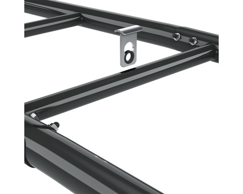 Detaljvy av en takräcke av metall