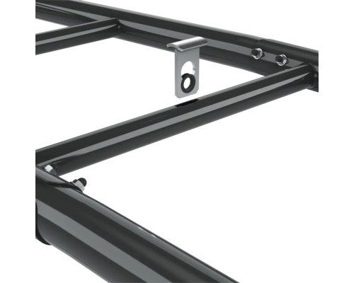 Detaljvy av en takräcke med fästelement