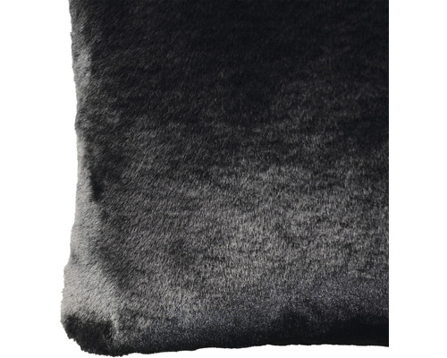 Prydnadskudde av fuskpäls