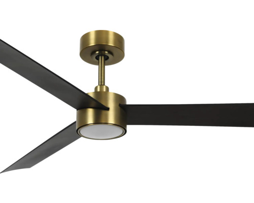 Takfläkt med tre blad och integrerad lampa