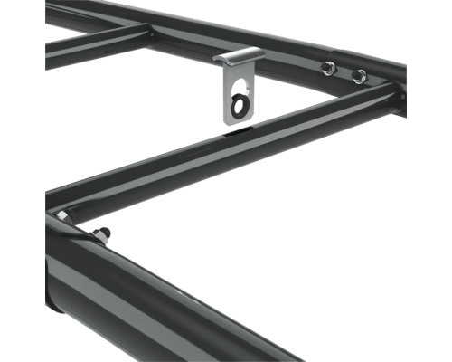 Detaljvy av takräcke med fäste