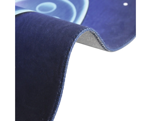 Detaljvy av en matta med kantförsegling