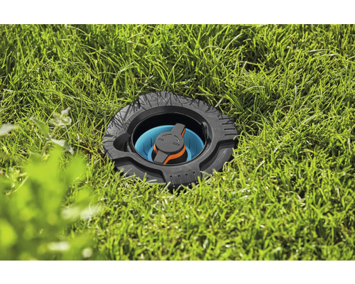 Pop-up sprinkler i gräsmattan