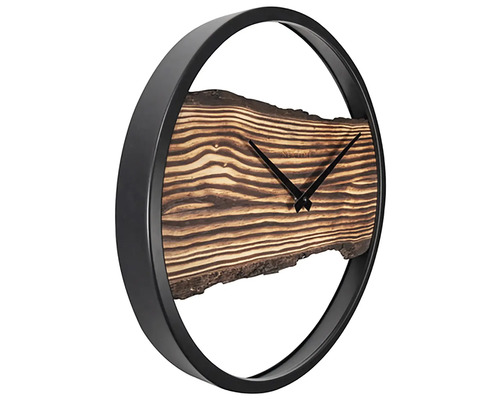 Väggklocka med träskiva och svart ram