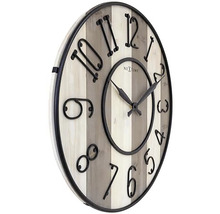 Nextime väggklocka med metallhölje och siffror