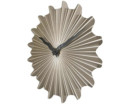 Dekorativ Nextime väggklocka med strålmönster och svarta visare