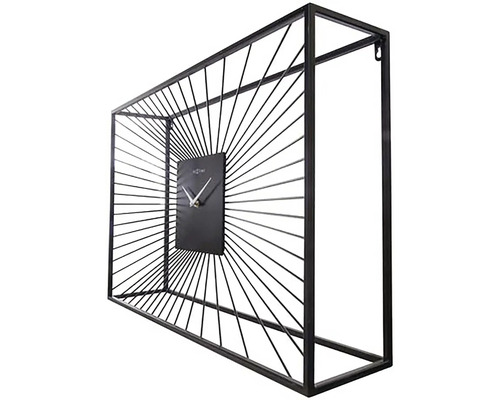 Dekorativ väggklocka med rektangulär metallram och urtavla