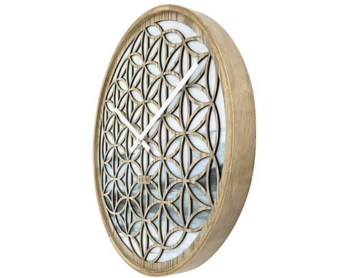 Rund väggklocka med träram och blommönster