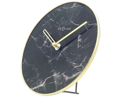 Nextime bordsklocka med marmorstruktur och guldfärgade visare