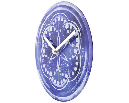 Dekorativ väggklocka med mönster