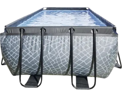 Rektangulär рамный pool med grå stenmönsterbeklädnad och stålram