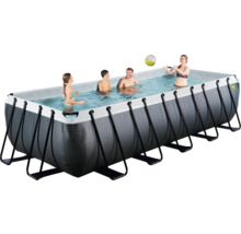 Rektangulär ram pool med familj i vattnet