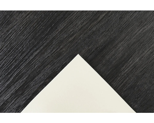 Vitt papper på mörk träbakgrund